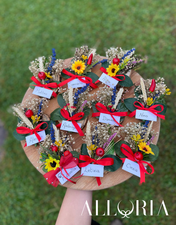 Segnaposto per Festa di Laurea con Fiori Misti su Disco in Legno - Alloria