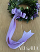 Corona di Alloro per Laurea con Gipsofila Viola Stabilizzata e Lagurus Mini Pampas Lilla -Alloria